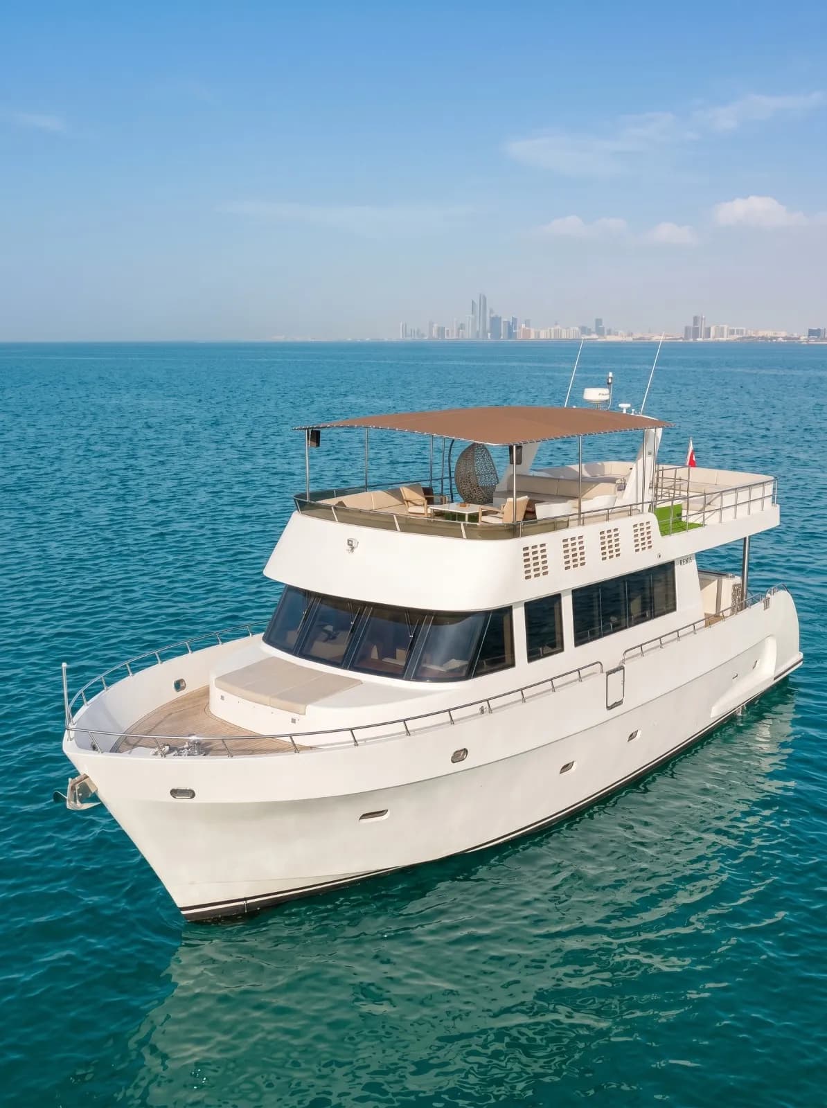 How Much Does Yacht Rental Cost in Abu Dhabi?